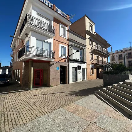 A.t. La Plaza Apartament *